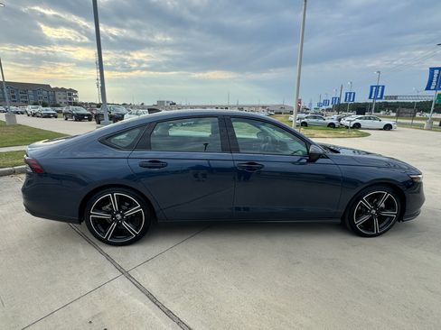 Certified 2026 Honda Accord SE image 9