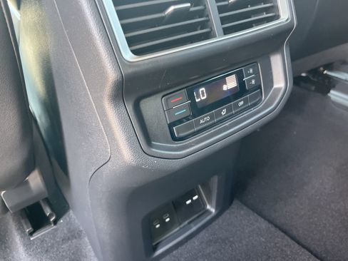 New 2026 Volkswagen Atlas SE image 26