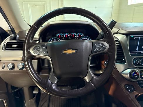 Used 2018 Chevrolet Suburban Premier AWD/4WD image 12