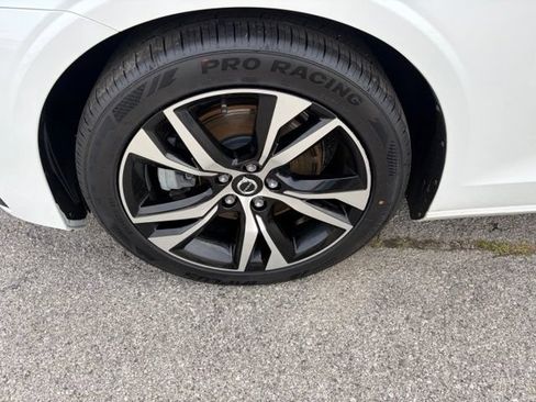 Used 2024 Volvo S60 B5 Core FWD image 11