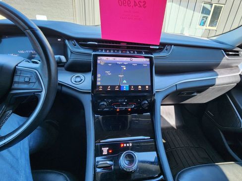 Used 2022 Jeep Grand Cherokee L Limited image 29