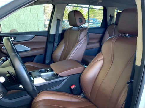 Used 2022 Acura MDX SH-AWD w/ Advance Package image 8