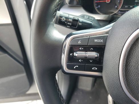 Certified 2022 Kia Sorento SX image 28