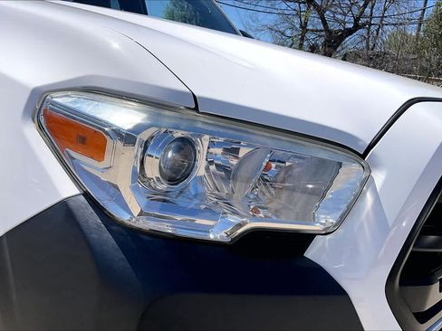 Used 2019 Toyota Tacoma SR image 26