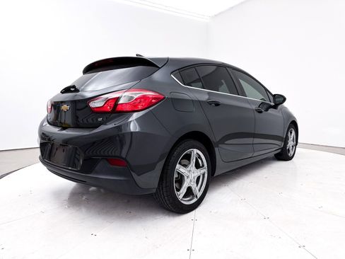 Used 2018 Chevrolet Cruze LT image 14