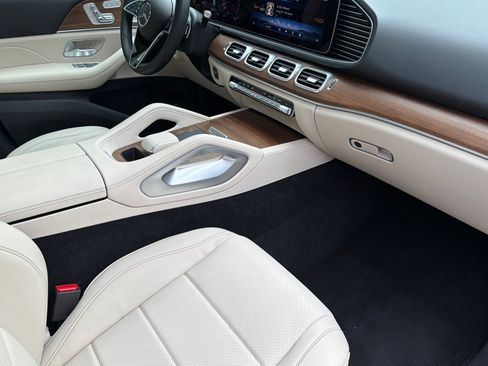 Used 2024 Mercedes-Benz GLE 350 4MATIC image 15