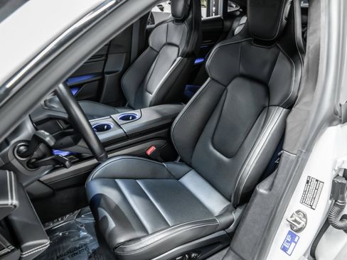 Used 2022 Porsche Taycan Turbo S image 22