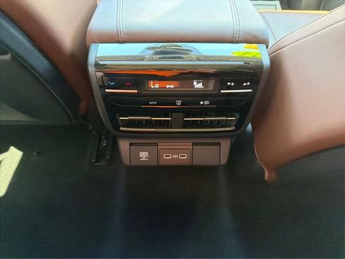 Used 2024 Acura MDX SH-AWD w/ Technology Package image 27