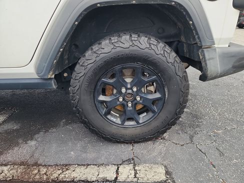 Used 2021 Jeep Wrangler Unlimited Sport image 11