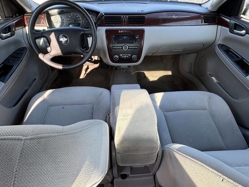 Used 2006 Chevrolet Impala LT FWD image 7