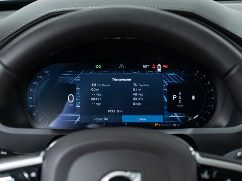 New 2026 Volvo XC90 B6 Core image 18