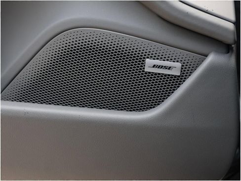 New 2025 Porsche Taycan image 22