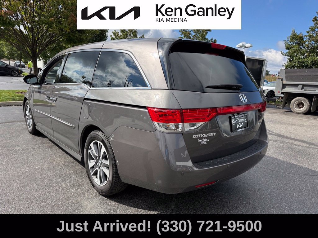 Used 2016 Honda Odyssey Touring image 3