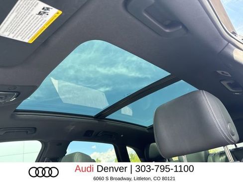 Used 2024 Audi Q5 e Premium Plus w/ Premium Plus Package AWD/4WD image 13