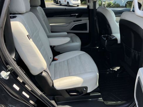 Used 2023 Kia Telluride SX Prestige AWD/4WD image 39