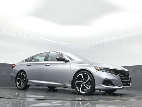Used 2022 Honda Accord Sport image 26