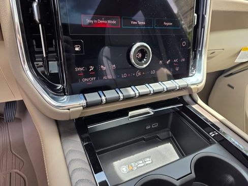 New 2026 GMC Yukon XL Denali AWD/4WD image 28