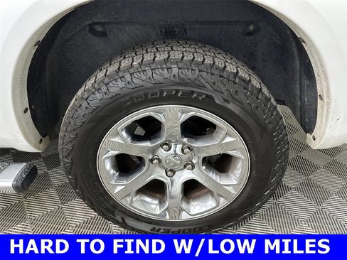 Used 2017 RAM 1500 Laramie w/ Convenience Group image 20