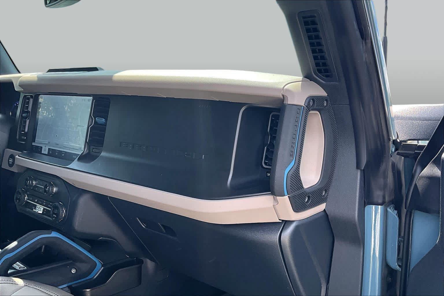 Used 2023 Ford Bronco Wildtrak AWD/4WD image 17