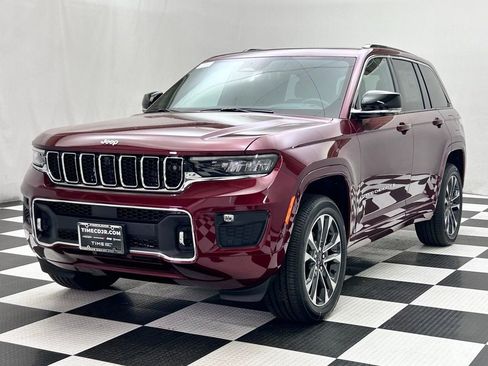 New 2025 Jeep Grand Cherokee Overland w/ Adv Protech Group III image 4