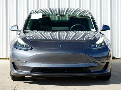 Used 2022 Tesla Model 3 image 7