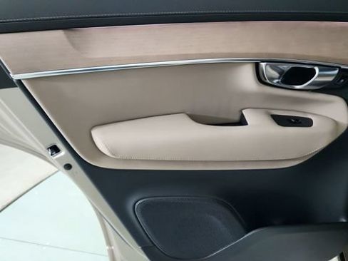 New 2026 Volvo XC90 T8 Plus w/ Protection Package Premier AWD/4WD image 28