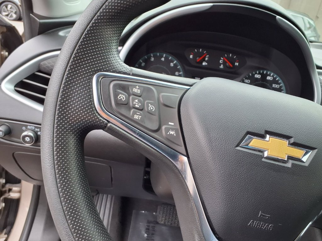 Used 2023 Chevrolet Malibu LT FWD image 18