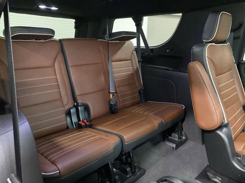 Used 2023 GMC Yukon XL Denali Ultimate AWD/4WD image 20