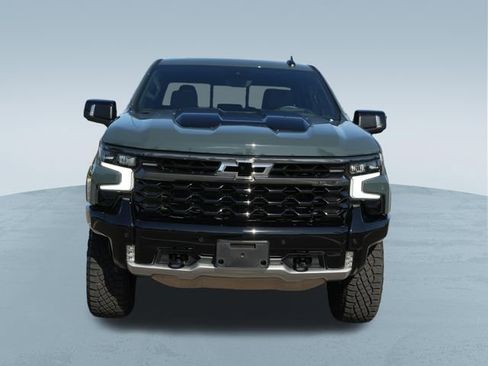 Used 2026 Chevrolet Silverado 1500 ZR2 w/ Dark Appearance Package AWD/4WD image 2