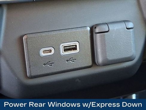 Used 2022 Chevrolet Silverado 1500 Custom Trail Boss w/ LPO, Dark Essentials Package image 18