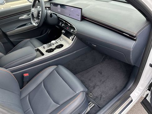 New 2026 Genesis GV70 3.5T Sport Advanced AWD/4WD image 25