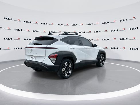 Used 2025 Hyundai Kona SEL image 8