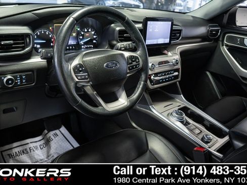 Used 2022 Ford Explorer XLT w/ Equipment Group 202A AWD/4WD image 30