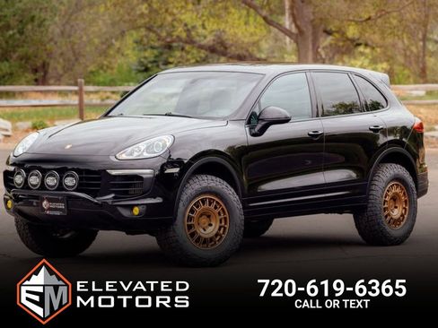 Used 2015 Porsche Cayenne Diesel AWD/4WD image 1