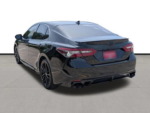 Used 2022 Toyota Camry XSE FWD image 7
