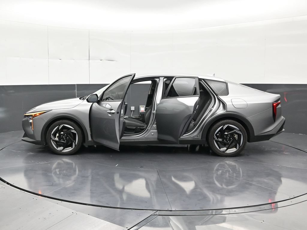 Used 2025 Kia K4 EX FWD image 36