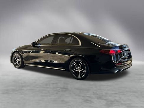 Used 2025 Mercedes-Benz E 350 4MATIC Sedan image 7