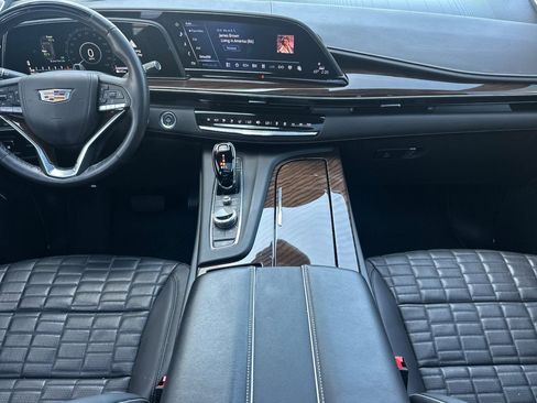 Certified 2024 Cadillac Escalade Sport Platinum image 15