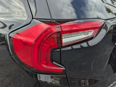 Used 2023 GMC Terrain Denali w/ Denali Premium Package image 10