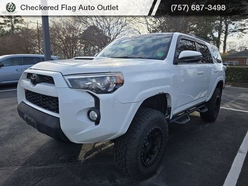Used 2018 Toyota 4Runner TRD Off-Road Premium image 1