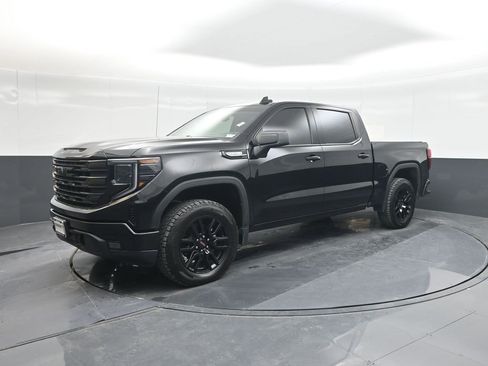 Used 2022 GMC Sierra 1500 Elevation image 1
