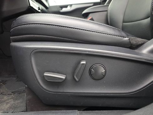 Used 2025 Ford Escape Platinum image 22