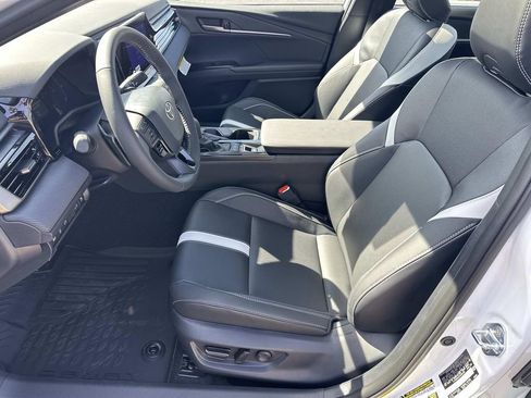New 2026 Toyota Camry SE FWD image 18