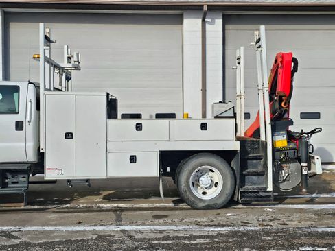 Used 2021 Ford F750 2WD Crew Cab Super Duty image 8