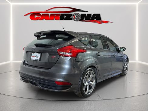 Used 2016 Ford Focus ST FWD image 6