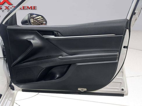 Used 2023 Toyota Camry SE w/ Convenience Package FWD image 36