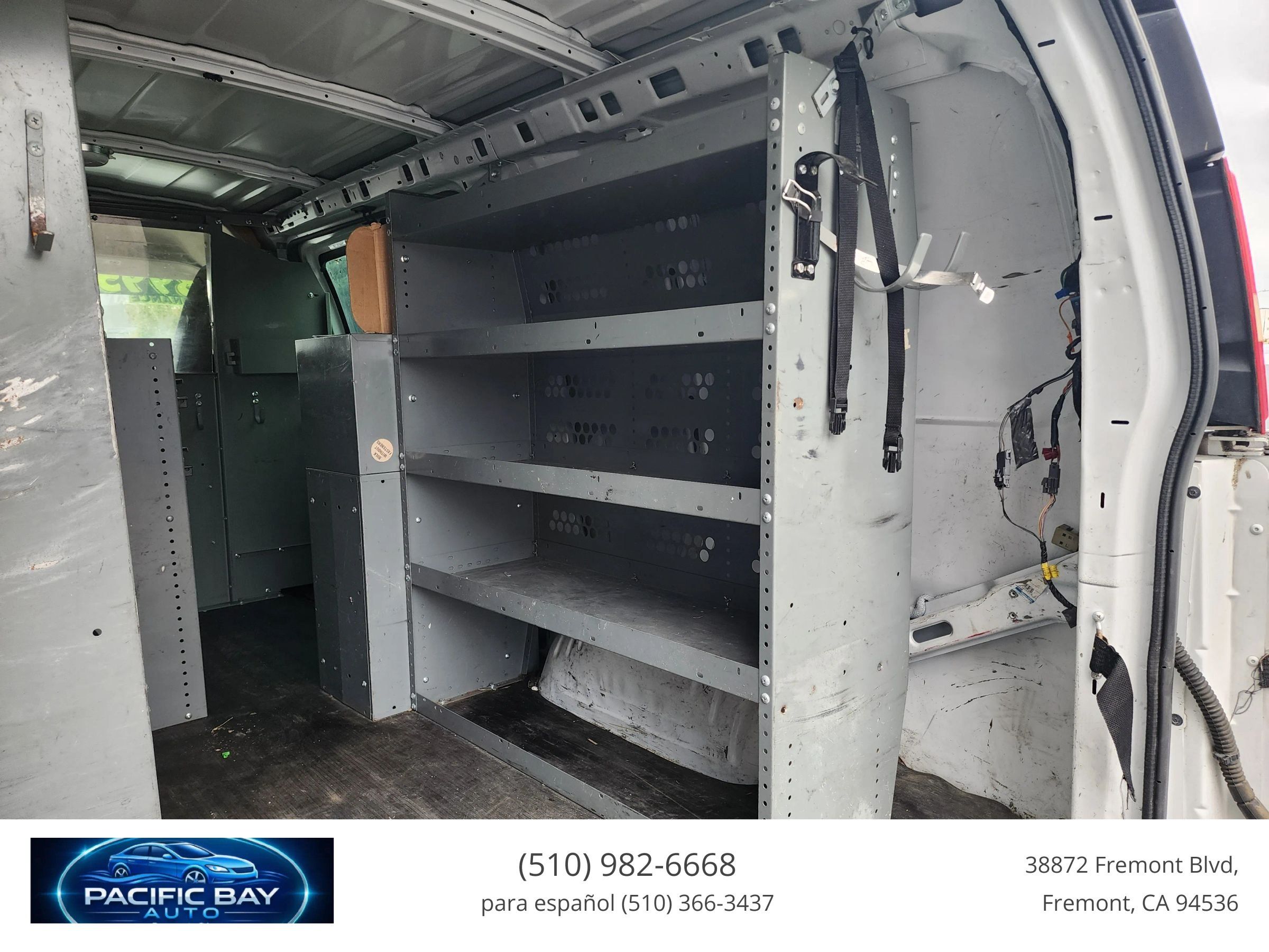 Used 2012 Chevrolet Express 2500 RWD image 17