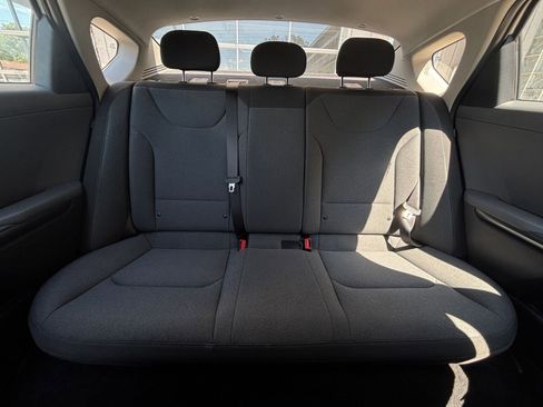 Used 2025 Kia K4 FWD image 38