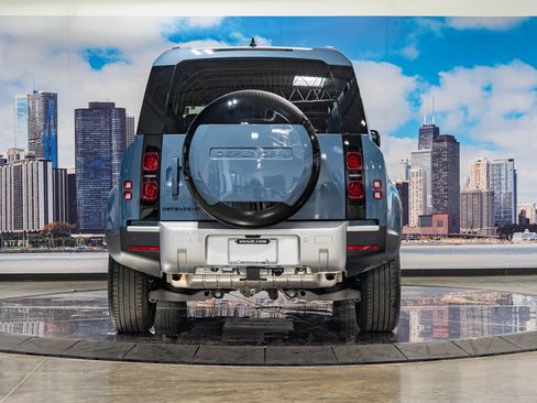 Used 2025 Land Rover Defender 110 S AWD/4WD image 11