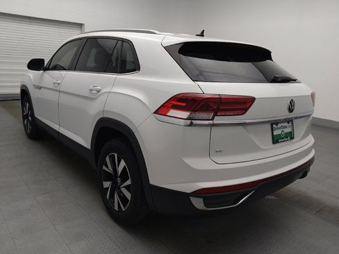 Used 2022 Volkswagen Atlas Cross Sport SE FWD image 5